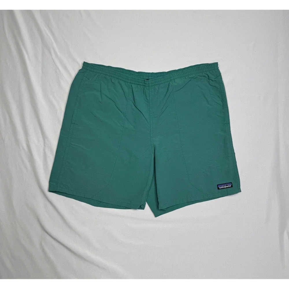 Patagonia Mens Baggies Shorts 5 Inch Inseam Green Nylon Medium Hiking Summer